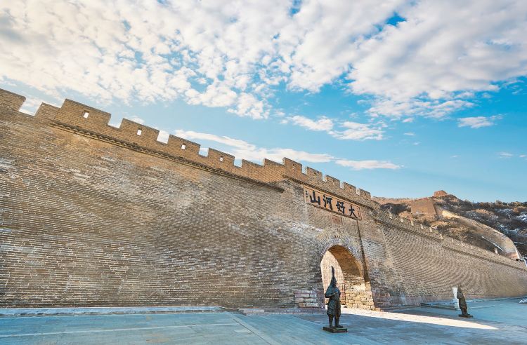 夕阳下的张家口老街风情